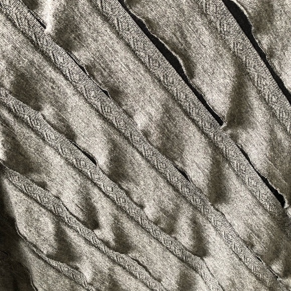 Women’s Ruffled Top - Picture 5 of 5